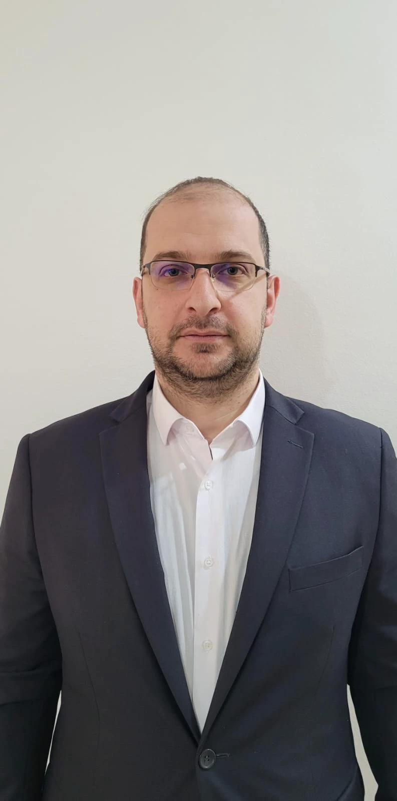 Dr. Louai Saker Avatar